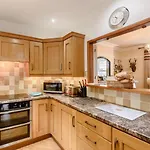 3 Bed In Carnforth Oc-93212 잉글턴