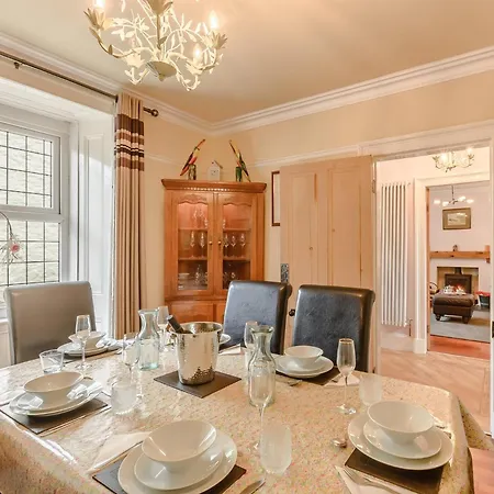 度假居 3 Bed In 93212 *